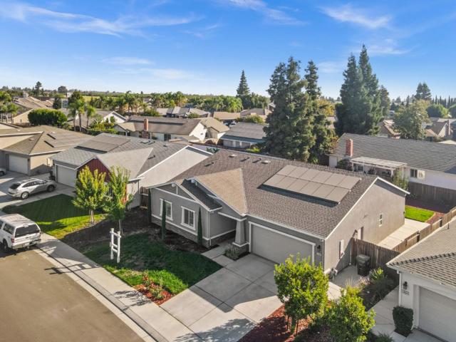1340 Crimson Place, Manteca CA: https://media.crmls.org/mediaz/7fc6c2fc-ef27-486d-9f91-706526d1d482.jpg