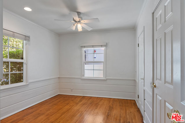 4659 Morse Avenue, Sherman Oaks CA: https://media.crmls.org/mediaz/7fc70d89-bca9-4c39-9e38-3796086ee1df.jpg