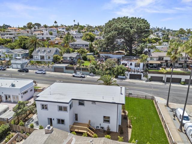 4420 Voltaire Street, San Diego CA: https://media.crmls.org/mediaz/7fc7b00c-85a4-443c-a5d1-ef91d47ad07d.jpg