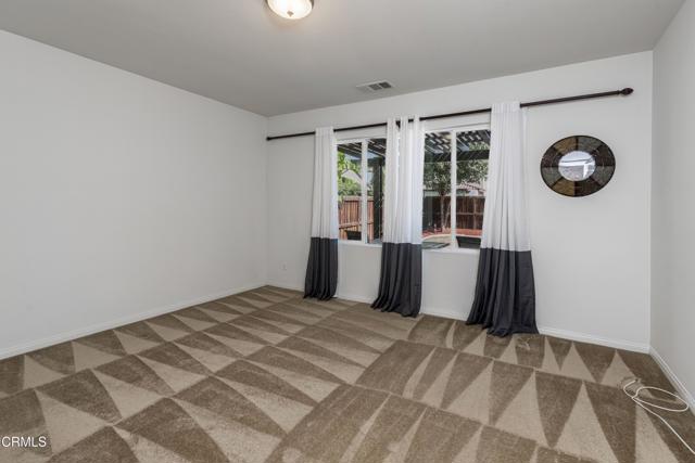 Detail Gallery Image 13 of 28 For 9814 Buckhorn Peak Dr, Bakersfield,  CA 93311 - 3 Beds | 2 Baths