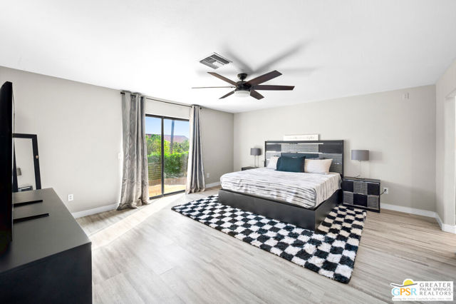 28220 Horizon Road, Cathedral City CA: https://media.crmls.org/mediaz/7fc897e3-a165-4909-8139-992eb706a0f8.jpg