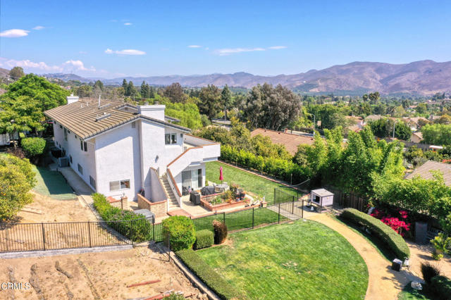 2207 Terra Bella Lane, Camarillo CA: https://media.crmls.org/mediaz/7fc8b28a-50f6-4b78-93b5-b606ef5c0030.jpg