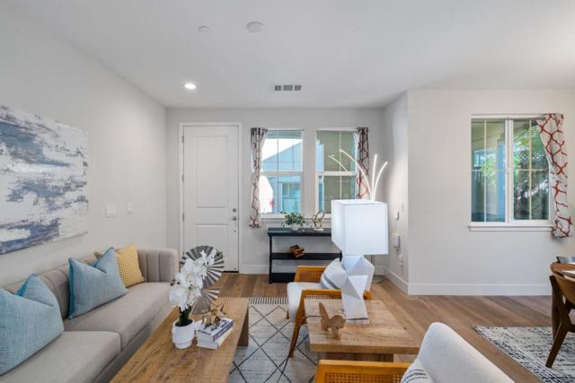 1020 Skybo Court, San Jose CA: https://media.crmls.org/mediaz/7fc8e9aa-9424-40f3-a8d9-29f57cffdd4d.jpg