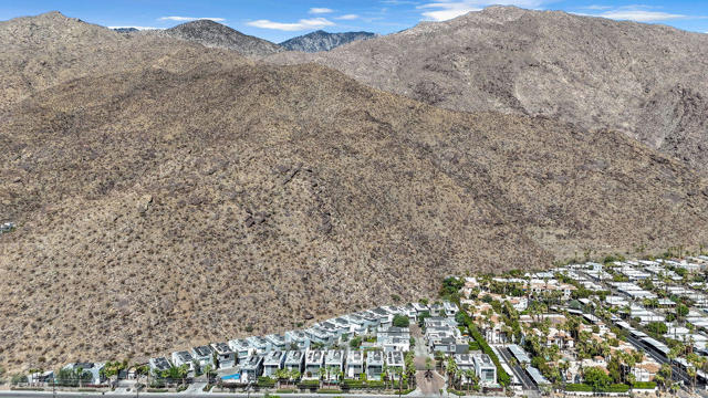 350 Goleta Way, Palm Springs CA: https://media.crmls.org/mediaz/7fca7bbf-51d6-4e6b-a748-937b877a42f2.jpg