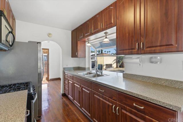 Image 14 of 48 For 10354 Prospect Avenue