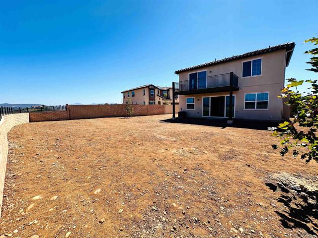 11324 Caminito Rodar, San Diego CA: https://media.crmls.org/mediaz/7fcb1938-1f60-4805-9ad8-808da70ee0d0.jpg