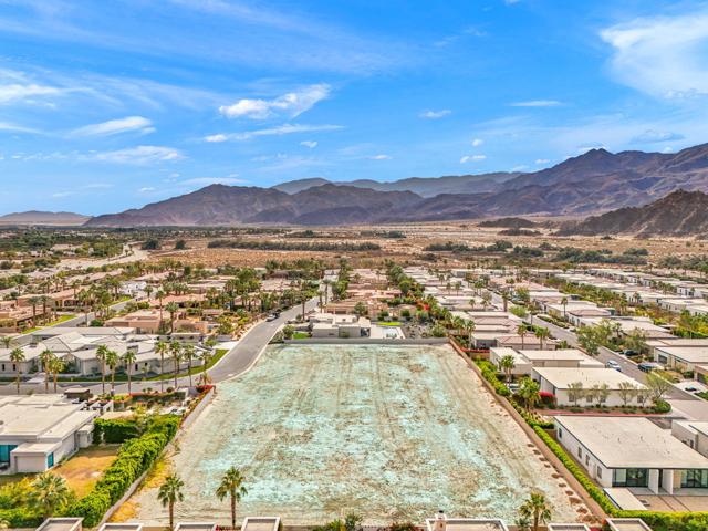 57645 Valley Lane, La Quinta CA: https://media.crmls.org/mediaz/7fcd2dfa-e05b-4a0c-89ab-9a0316c4ddee.jpg