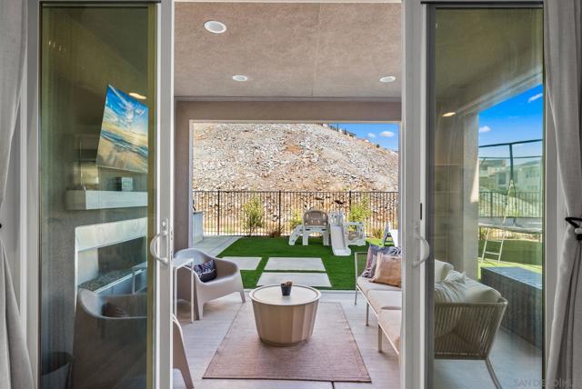 Image 35 of 51 For 1567 Corte Botanicas