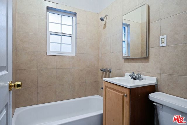 125 West Chestnut Street photo 13