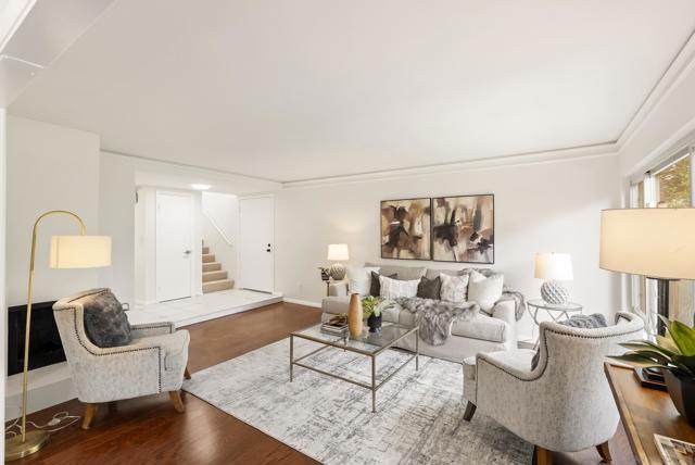 8871 Caminito Primavera, La Jolla CA: https://media.crmls.org/mediaz/7fce61b0-faf5-4370-80d2-563b609948f4.jpg