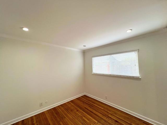 906 Crane Avenue, Foster City CA: https://media.crmls.org/mediaz/7fce71fd-5f9e-4c58-bd2d-08af80ad00d6.jpg