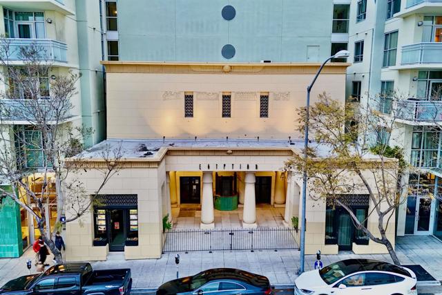 3812 Park Blvd, San Diego CA: https://media.crmls.org/mediaz/7fcedd5f-2625-4637-83d5-72f6e599e457.jpg