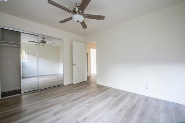 1815 Fairview St, Berkeley CA: https://media.crmls.org/mediaz/7fcfb419-5f6a-4c9e-ac72-2b7338ec2a01.jpg