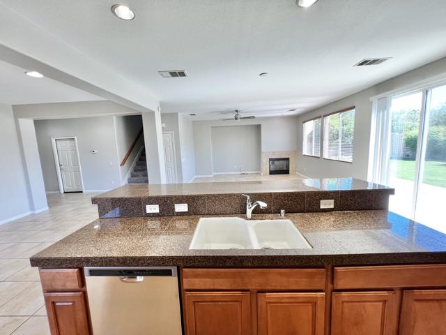 43770 Campo Place, Indio CA: https://media.crmls.org/mediaz/7fcfce23-4261-431e-ae98-ab55e6825bf8.jpg
