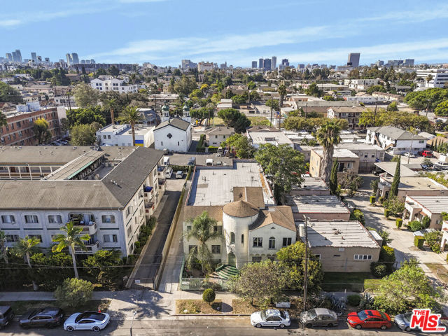 4038 Marathon Street, Los Angeles CA: https://media.crmls.org/mediaz/7fd0f6df-e133-4706-9181-c938961d3f14.jpg