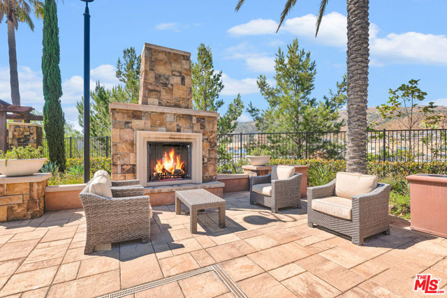 11945 Mirabel Way, Porter Ranch CA: https://media.crmls.org/mediaz/7fd10143-2ce4-46ce-9a8a-1f4b6f074846.jpg
