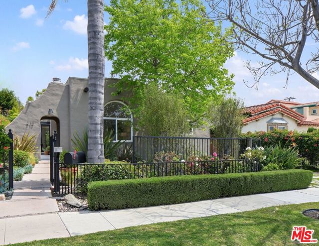 210 South Le Doux Road photo 5