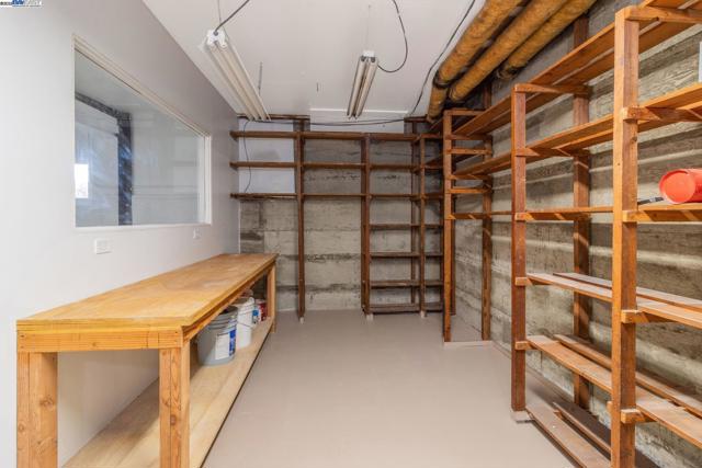 6919 Wilson Way, El Cerrito CA: https://media.crmls.org/mediaz/7fd22bd3-e5e6-41af-9c34-341c7bea3ca5.jpg