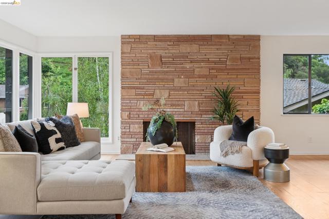 Image 5 of 39 For 7 Cavanaugh  