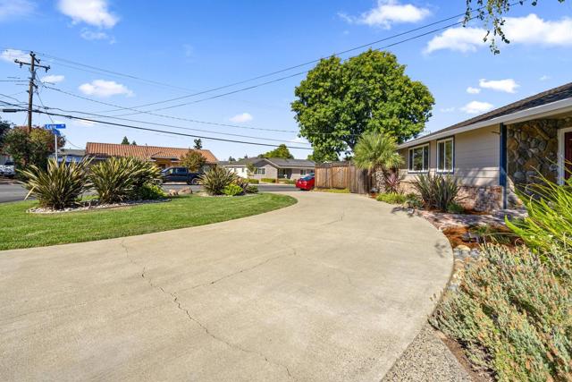 14802 Cole Drive, San Jose CA: https://media.crmls.org/mediaz/7fd3d912-5348-4acf-938d-07446c6699e5.jpg