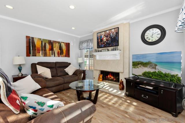 4475 Saint Andrews Place, Oceanside CA: https://media.crmls.org/mediaz/7fd4b8e0-8a8d-448f-adcd-9c80751b2dc8.jpg