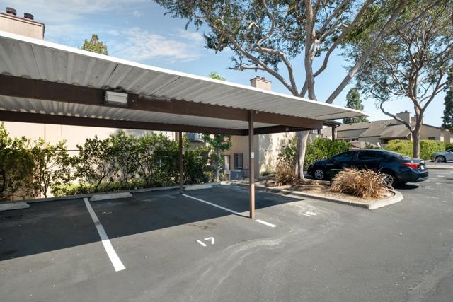 6544 College Grove Dr, San Diego CA: https://media.crmls.org/mediaz/7fd66323-512d-4b04-8c73-a55e7dbfa6f3.jpg