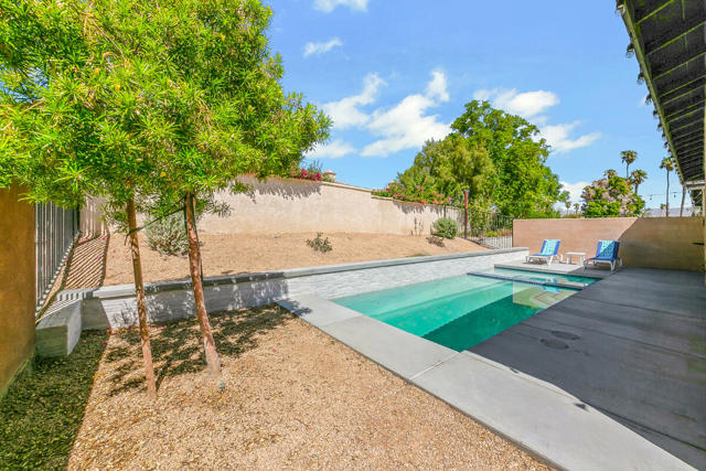 Image 33 of 38 For 49337 Nicholson Court