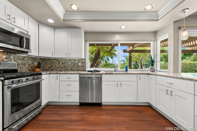 24231 Robledo, Mission Viejo CA: https://media.crmls.org/mediaz/7fd6c2ac-2e2a-475f-831e-f56c7965aa6b.jpg