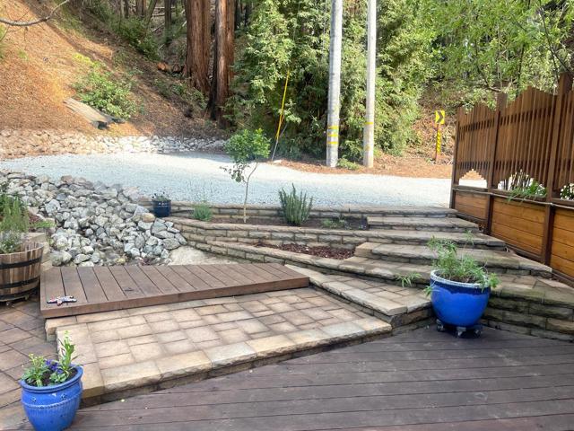 325 Ridge Drive, Boulder Creek CA: https://media.crmls.org/mediaz/7fd6c2ec-1461-4193-b19b-f2a84d78e0f7.jpg