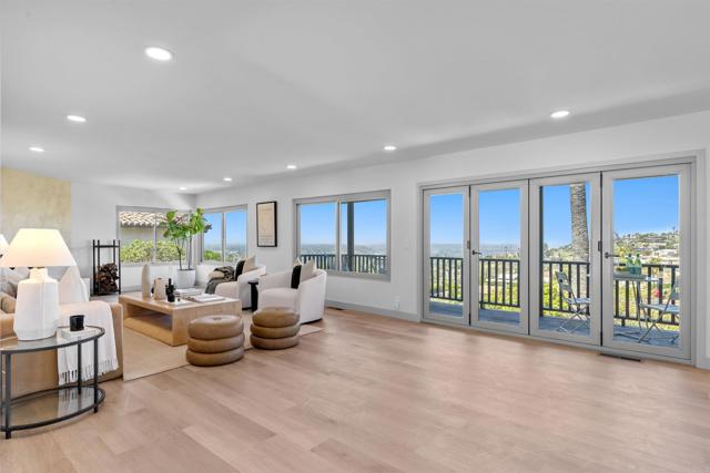 5740 Daffodil Lane, San Diego CA: https://media.crmls.org/mediaz/7fd6eb59-95d1-45e8-b92e-d136413cc9bc.jpg