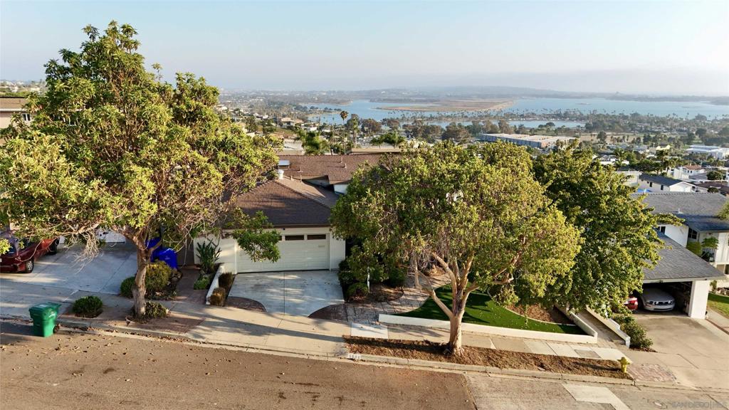 MLS #250035696SD image #54