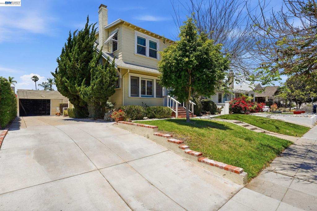 1412 30th St - photo 3
