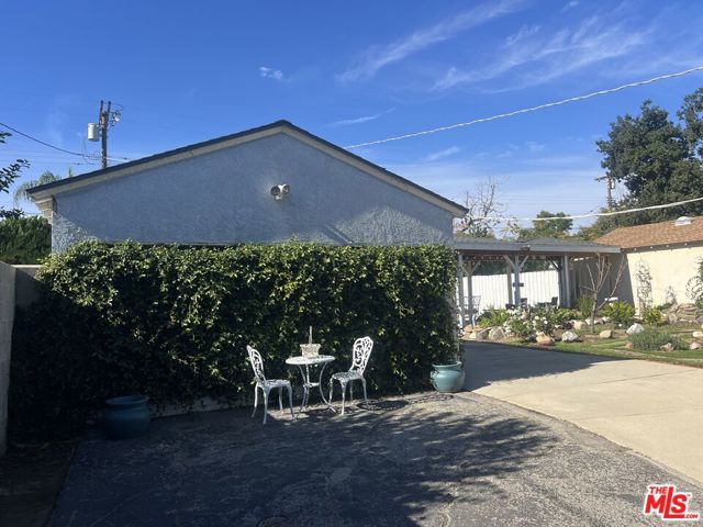 7645 Genesta Avenue, Van Nuys CA: https://media.crmls.org/mediaz/7fd7f853-0815-4c99-8de3-2ea29acfda2d.jpg