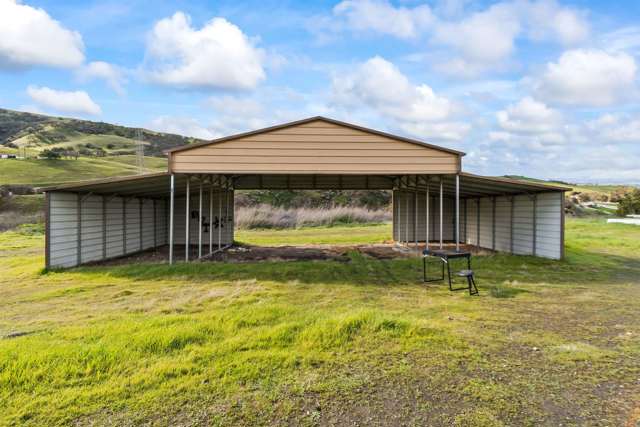 12200 Tesla Rd, Livermore CA: https://media.crmls.org/mediaz/7fd8163e-6417-46d3-a2f0-0ab96734480c.jpg