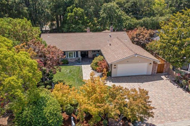 249 Montclair Road, Los Gatos CA: https://media.crmls.org/mediaz/7fd85eda-7761-45a4-8c17-dbea33e91fbf.jpg