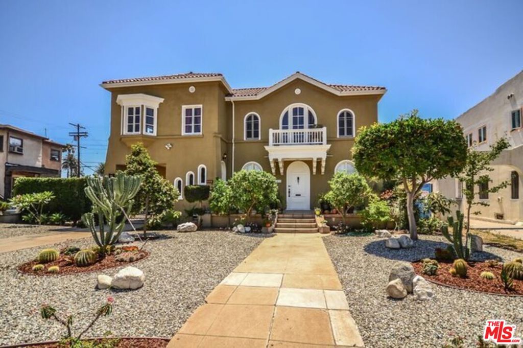 4418 Victoria Park Place