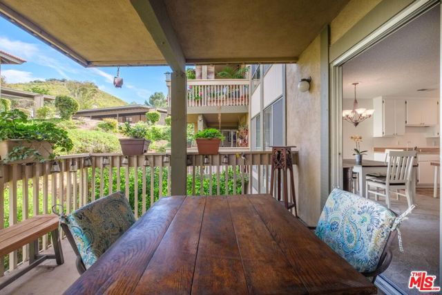 255 Sequoia Court, 23 photo 2