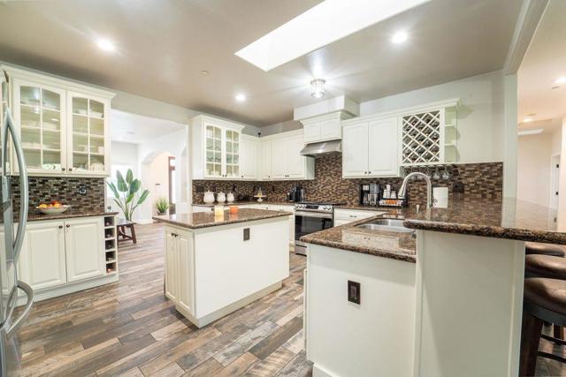 Image 10 of 73 For 35724 Linda Drive