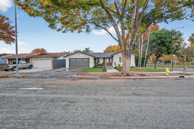 903 Lanewood Drive, San Jose CA: https://media.crmls.org/mediaz/7fda87db-3f04-43f6-a1d0-27993928d9a3.jpg