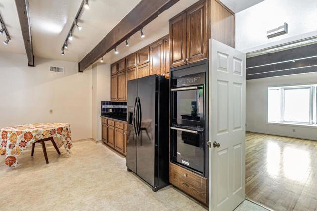 2331 Carmel Drive, Palo Alto CA: https://media.crmls.org/mediaz/7fdd4653-59de-428b-987a-2b02f3b565ff.jpg
