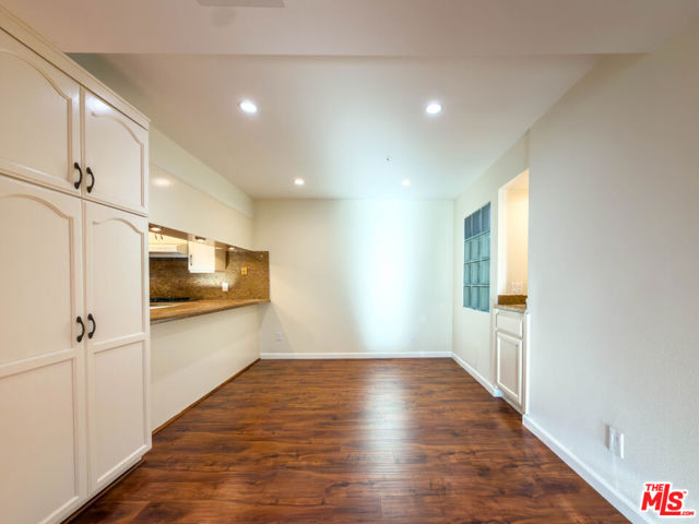 301 West Loraine Street, 8 photo 8
