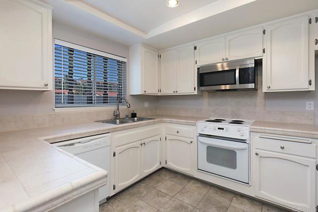 11984 Rancho Bernardo Rd, San Diego CA: https://media.crmls.org/mediaz/7fdece45-e2b9-42bc-a1cf-b3a5b7407c9b.jpg