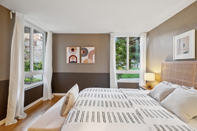 Image 25 of 56 For 2101 Shoreline Dr  153