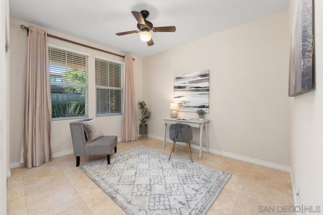15501 Bristol Ridge Ter, San Diego CA: https://media.crmls.org/mediaz/7fdffe08-b6c1-44ce-802d-82b17bb11b6c.jpg