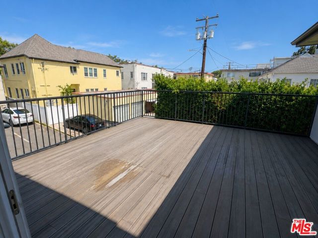 447 South Palm Drive, 6 photo 8