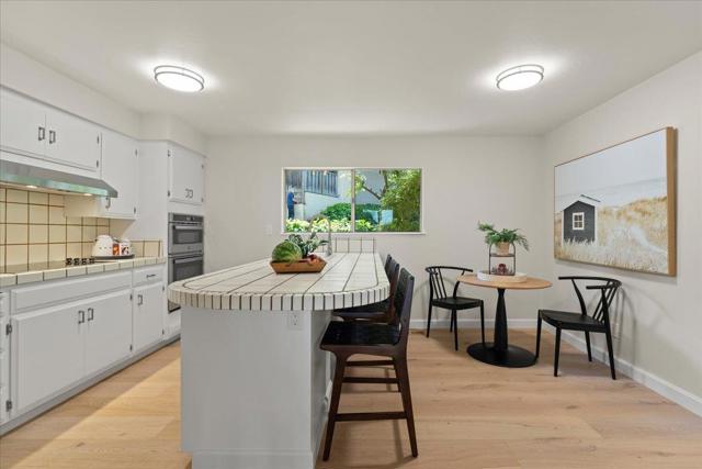 18400 Overlook Road, Los Gatos CA: https://media.crmls.org/mediaz/7fe0f6ce-cca1-4518-86c9-012c68f6040f.jpg