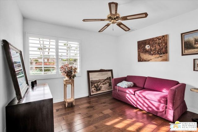 2250 Tamarisk Road, Palm Springs CA: https://media.crmls.org/mediaz/7fe1b3e6-5fbf-4065-8808-d05d22d0d58a.jpg