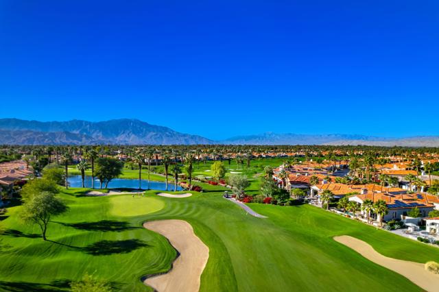 443 Tomahawk Drive, Palm Desert CA: https://media.crmls.org/mediaz/7fe1d345-0519-450f-9f52-99b4953a7842.jpg