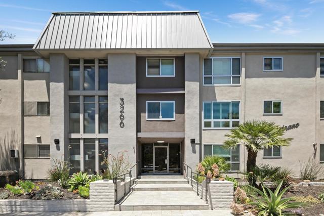 3266 1st Ave., San Diego CA: https://media.crmls.org/mediaz/7fe205ee-b9e7-4937-b8d3-a08c11897838.jpg
