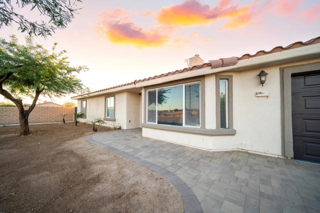 1492 N Marina Drive, Thermal CA: https://media.crmls.org/mediaz/7fe2a31e-9c3b-455a-8e97-74d6b54e6739.jpg